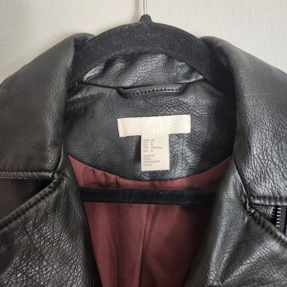 H&M Womens Black Faux/Vegan Leather Motorcycle Biker Jacket-Size 0 - Picture 3 of 10
